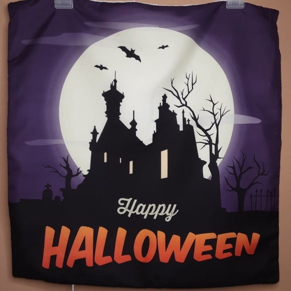 NEW Set of 4 Halloween Pillowcovers - nice soft feel with vibrant colors! - Picture 4 of 10